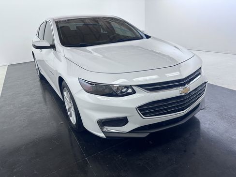 Used 2016 Chevrolet Malibu LT image 3