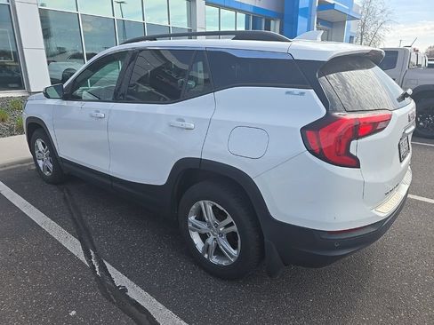 Used 2019 GMC Terrain SLE w/ Driver Convenience Package AWD/4WD image 2