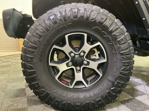 Used 2022 Jeep Wrangler Unlimited Rubicon w/ Steel Bumper Group image 30