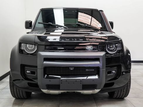 Used 2022 Land Rover Defender 110 X-Dynamic HSE AWD/4WD image 6