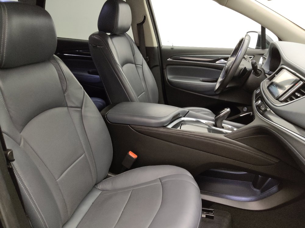Used 2018 Buick Enclave Essence FWD image 21