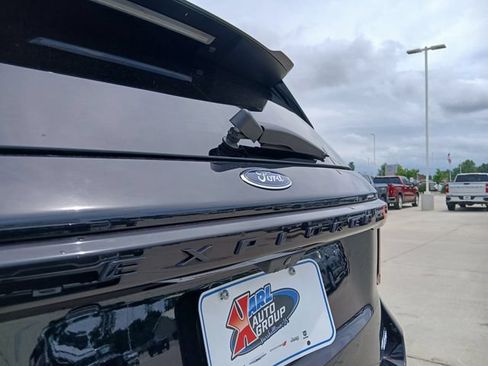 Used 2025 Ford Explorer Platinum w/ LUX Leather Package AWD/4WD image 43
