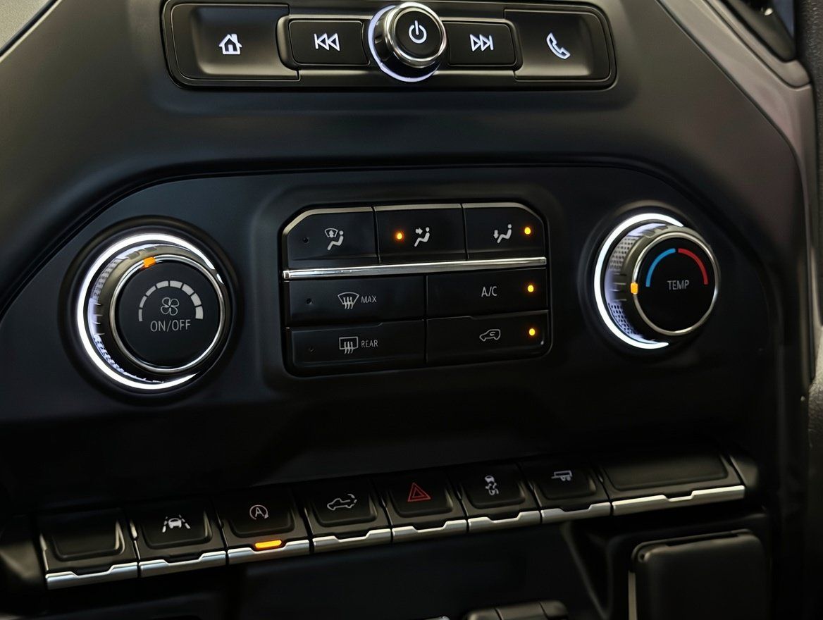Used 2023 Chevrolet Silverado 1500 Custom RWD image 8