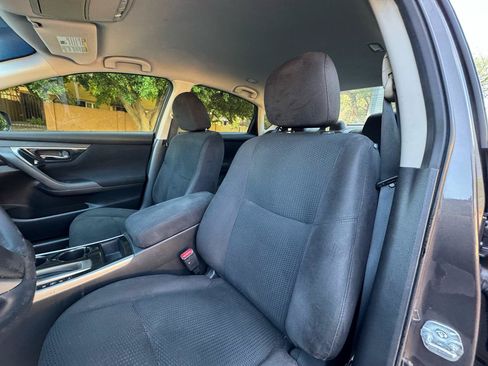 Used 2014 Nissan Altima 2.5 S FWD image 10