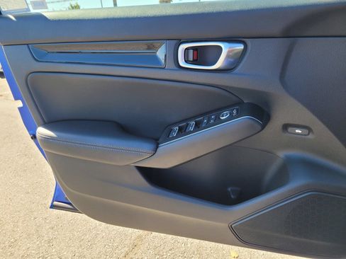 Used 2022 Honda Civic Touring image 39