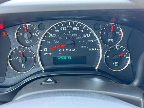 Used 2024 GMC Savana 2500 w/ Driver Convenience Package RWD image 18