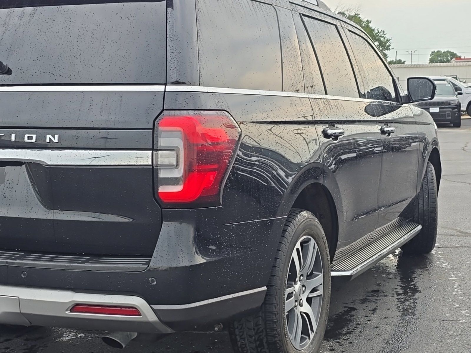 Used 2023 Ford Expedition Limited AWD/4WD image 74