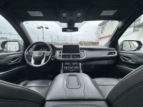 Used 2021 GMC Yukon SLT w/ SLT Premium Package image 23