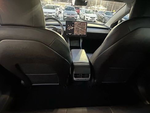 Used 2020 Tesla Model 3 Standard Range image 26