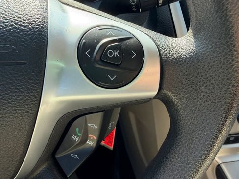 Used 2013 Ford Focus SE FWD image 19
