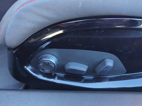 Used 2022 Chevrolet Corvette 2LT w/ Z51 Performance Package image 15