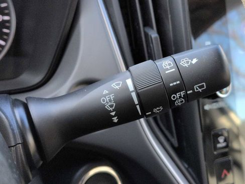 Used 2024 Subaru Crosstrek 2.0i Premium image 27