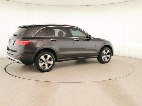 Used 2022 Mercedes-Benz GLC 300 image 7