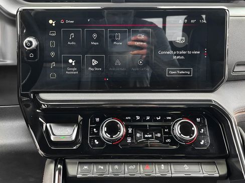 Used 2024 GMC Sierra 1500 AT4 w/ AT4 Preferred Package image 22