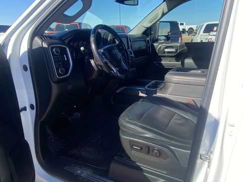 Used 2021 Chevrolet Silverado 2500 LTZ w/ LTZ Plus Package image 12