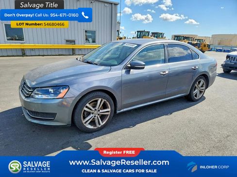 Used 2014 Volkswagen Passat 1.8T SE FWD image 1