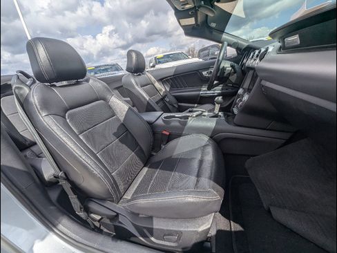 Used 2021 Ford Mustang Premium image 25