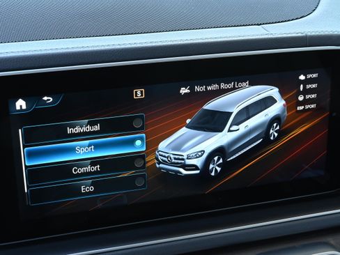 Used 2020 Mercedes-Benz GLS 580 4MATIC image 31