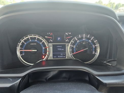 Used 2019 Toyota 4Runner TRD Off-Road AWD/4WD image 16