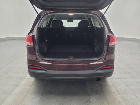 Used 2018 Kia Sorento LX image 29