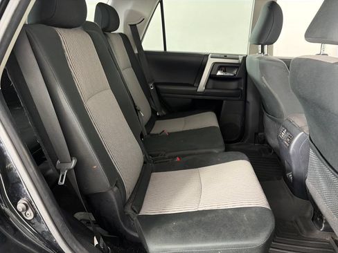 Used 2022 Toyota 4Runner SR5 AWD/4WD image 29