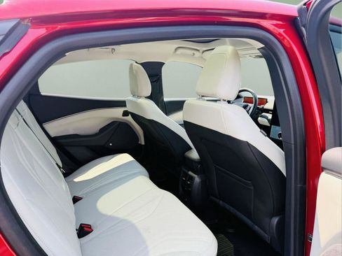 Used 2021 Ford Mustang Mach-E Premium image 28