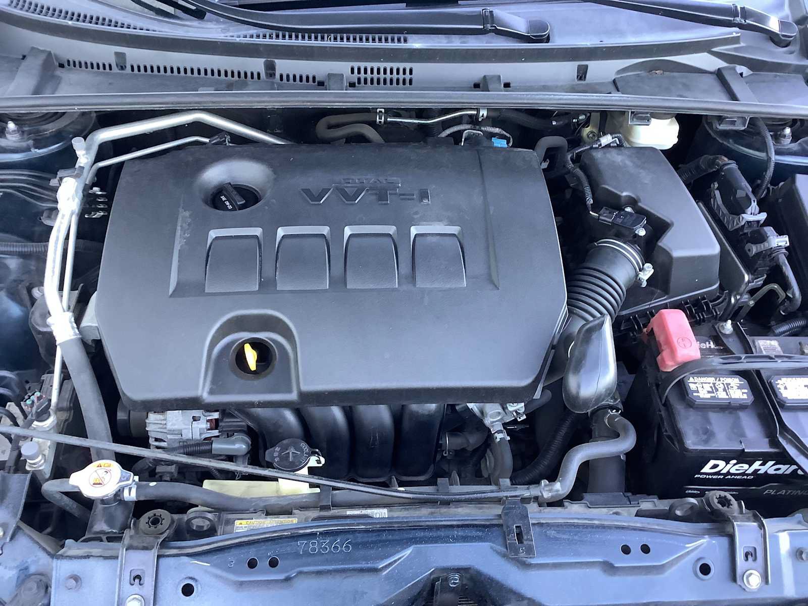 Used 2018 Toyota Corolla LE FWD image 8