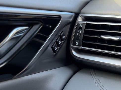 Used 2022 Subaru Legacy Limited image 20