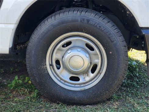 Used 2023 Ford F250 XL image 6