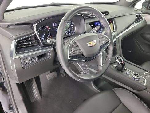 Certified 2024 Cadillac XT5 Premium Luxury FWD image 18