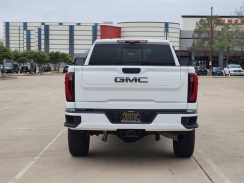 Used 2025 GMC Sierra 2500 Denali Ultimate image 6