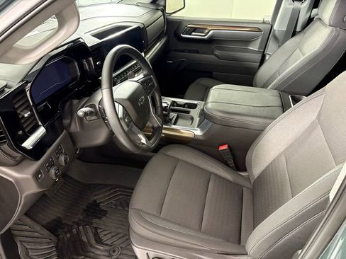 Used 2025 Chevrolet Silverado 1500 LT Trail Boss w/ Convenience Package II image 23