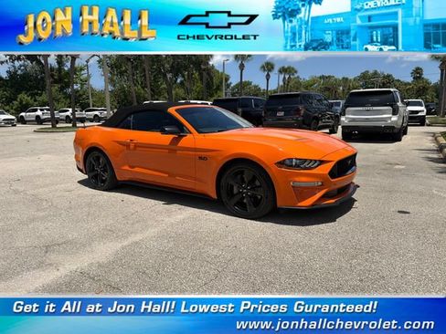 Used 2021 Ford Mustang GT Premium w/ Equipment Group 401A RWD image 11