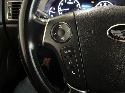 Used 2012 Hyundai Genesis 3.8 w/ Premium Pkg RWD image 22