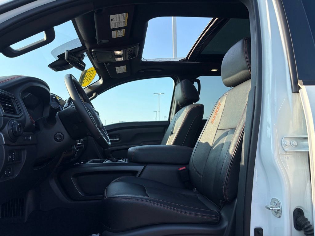 Used 2024 Nissan Titan PRO-4X w/ Pro-4x Convenience Package AWD/4WD image 40