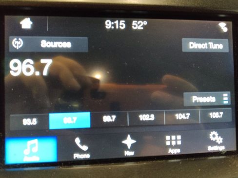 Used 2018 Ford F150 XLT w/ Equipment Group 302A Luxury AWD/4WD image 25