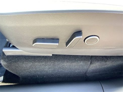 Used 2023 Tesla Model Y Long Range image 21
