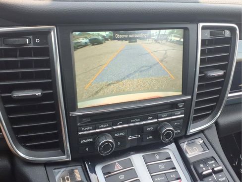 Used 2012 Porsche Panamera RWD image 23