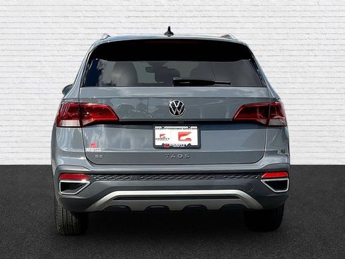 Used 2023 Volkswagen Taos SE FWD image 5