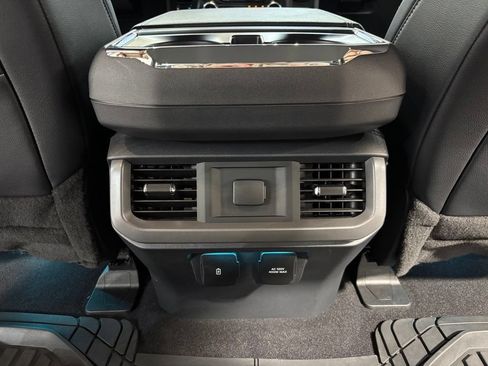 Used 2023 Ford F150 Lariat AWD/4WD image 30
