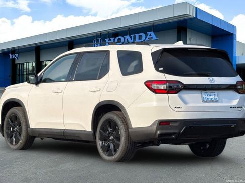 New 2026 Honda Pilot Black Edition image 6