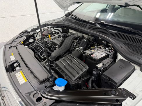 Used 2023 Volkswagen Jetta SE FWD image 48