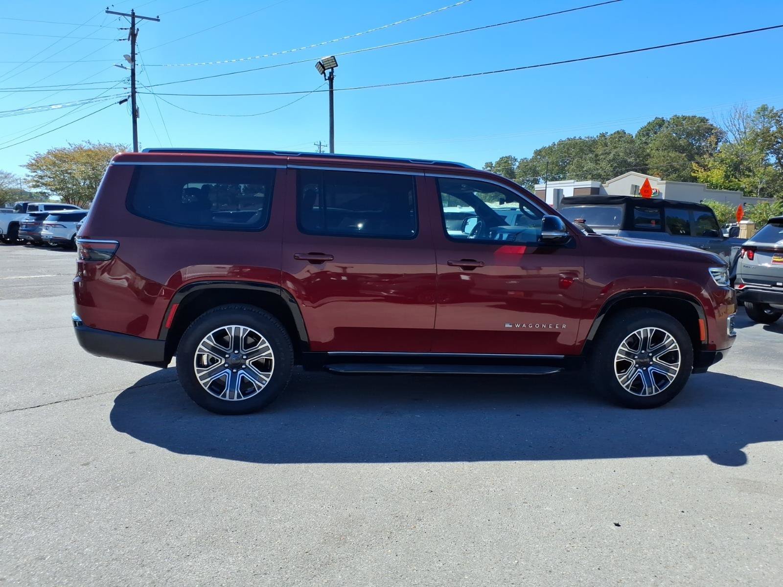 Used 2024 Jeep Wagoneer Series II AWD/4WD image 5