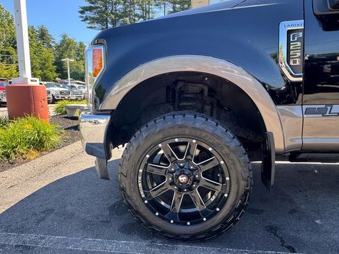 Used 2018 Ford F250 Lariat w/ Lariat Ultimate Package AWD/4WD image 10