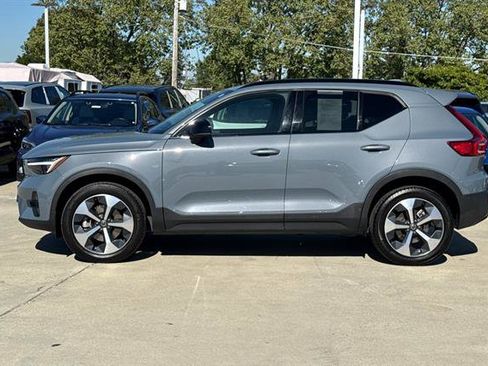 Certified 2023 Volvo XC40 B5 Ultimate image 6