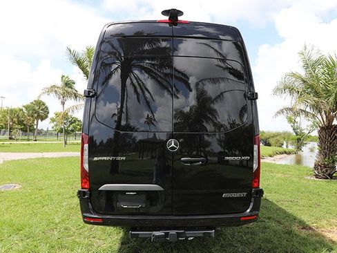 Used 2024 Mercedes-Benz Sprinter 3500 image 35