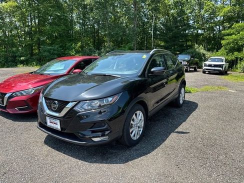 Certified 2022 Nissan Rogue Sport SV AWD/4WD image 1