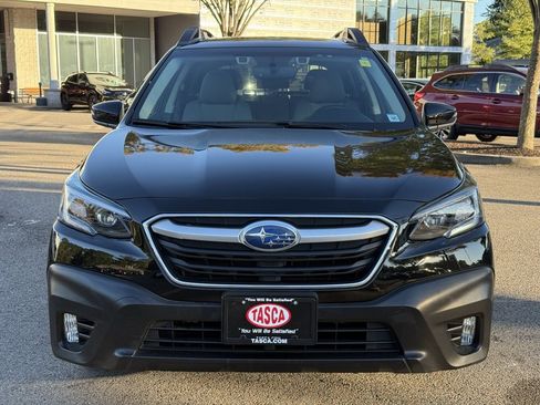 Certified 2022 Subaru Outback Premium image 3