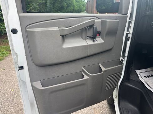 Used 2020 Chevrolet Express 2500 w/ Driver Convenience Package RWD image 26