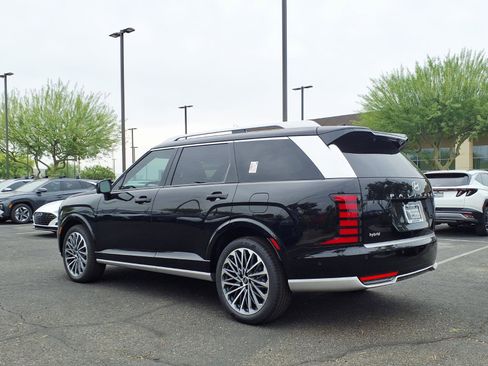 New 2026 Hyundai Palisade Calligraphy FWD image 4